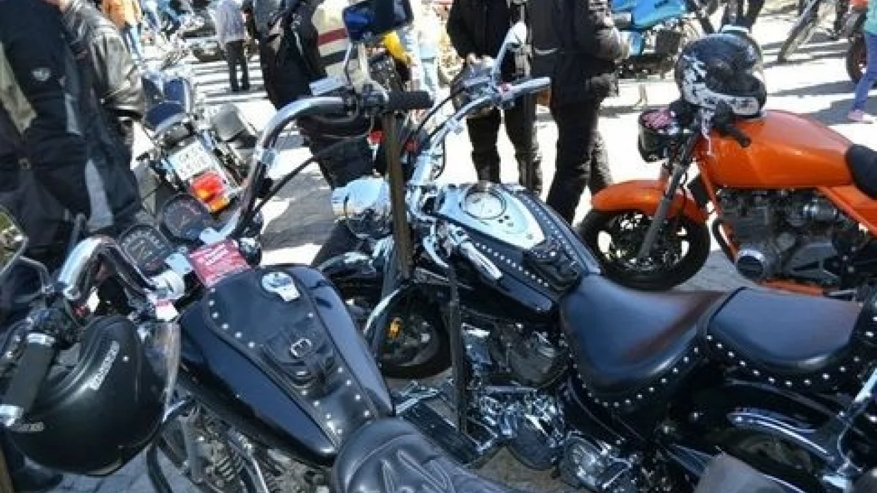 "Kociewska Wiosna". Motory w promieniach słońca