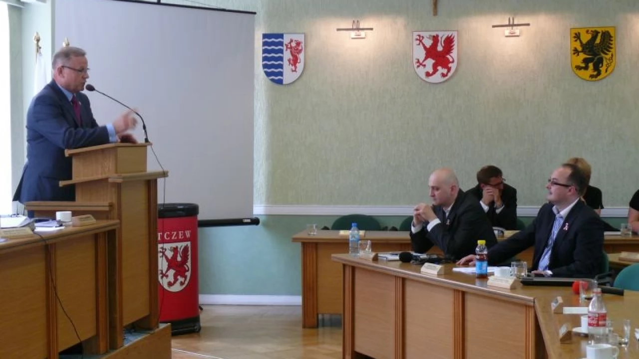 Awantura na sesji Rady Miasta - zaczęło się od 2 minut 53 sekund