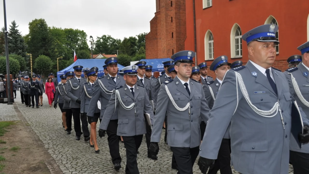 Policjanci świętowali. Była okazja do odznaczeń i nagród