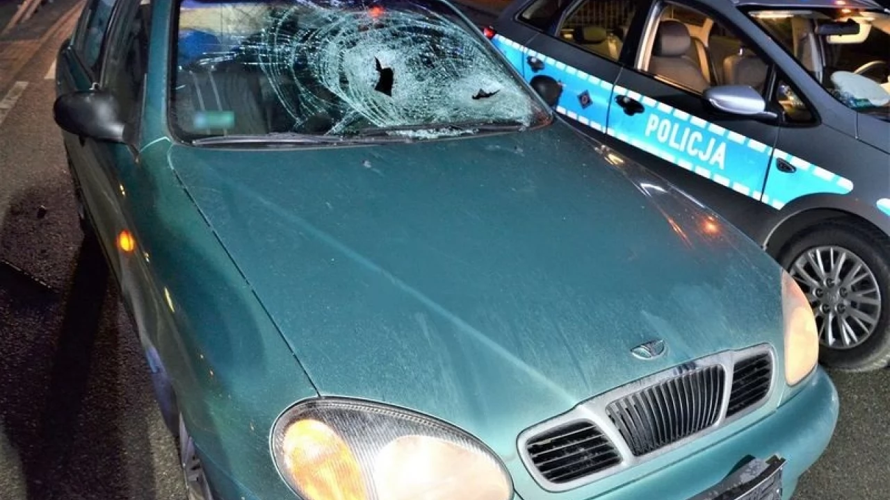 Dwa potrącenia pieszych. Policja apeluje o odblaski nawet w terenie zabudowanym!