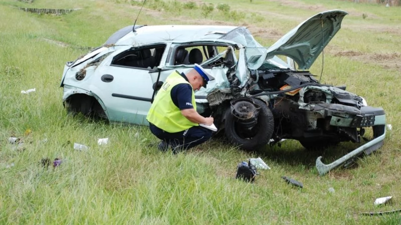 Wypadek na A1. Trasa zablokowana, dwie osoby ranne [aktualizacja]