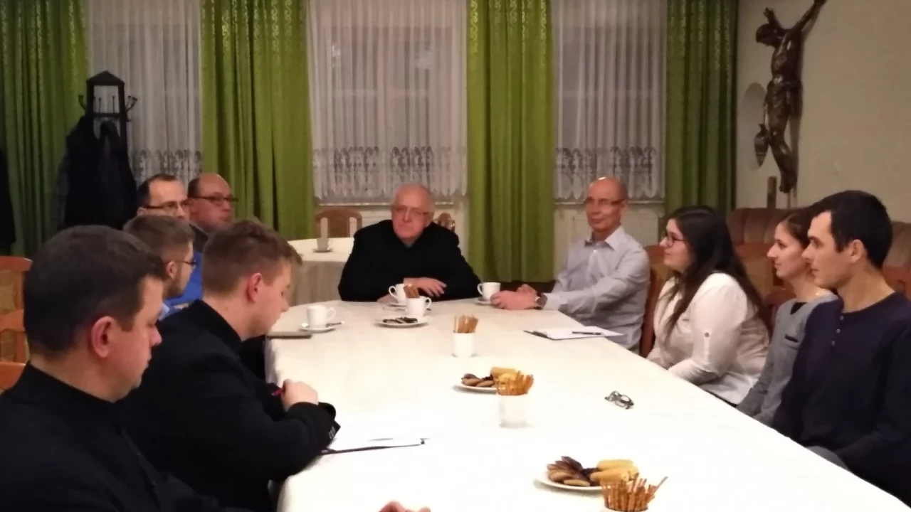 "Tożsamość: wczoraj - była, dziś - może jest, jutro - czy będzie?" - debata w parafii