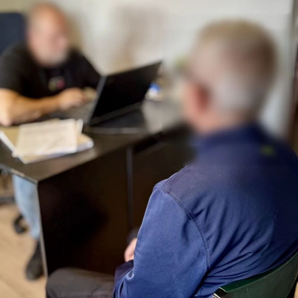 Znalazł kartę w sklepie i płacił jak swoją. Może "posiedzieć" 10 lat