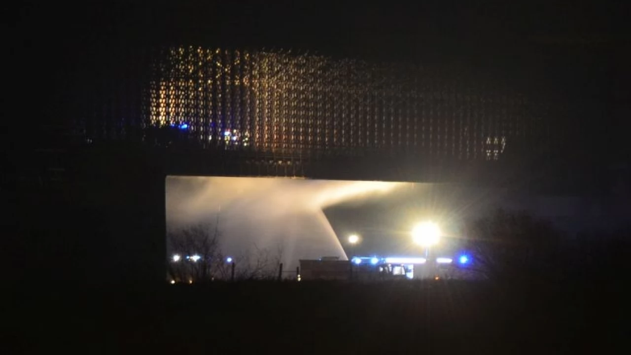 Pożar na zabytkowym Moście Tczewskim. Trwa gaszenie