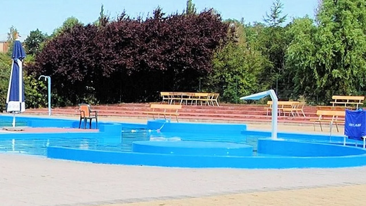 TCSiR ogłasza konkurs na prowadzenie baru sportowego w kompleksie basenów