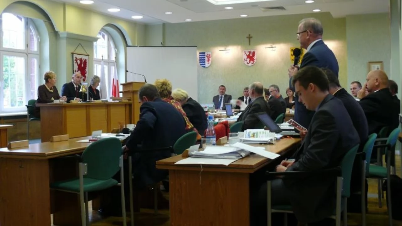 Podział miasta na okręgi przyjęty, ale nie bez kontrowersji
