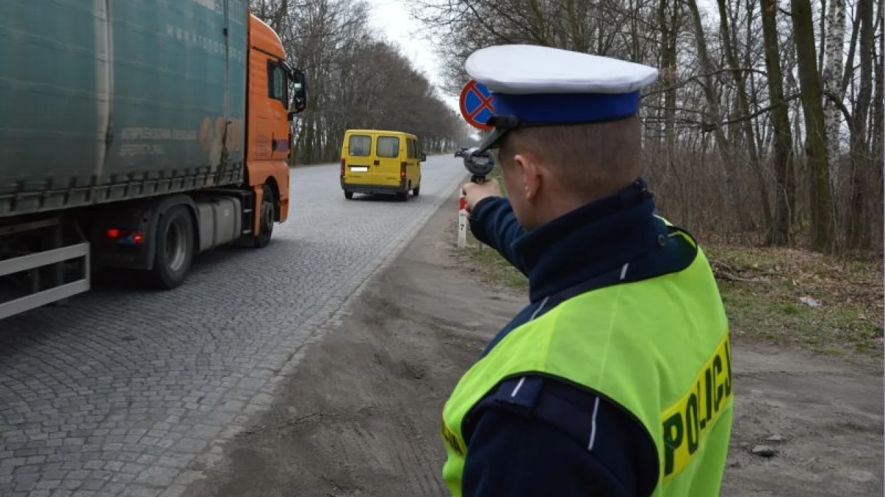 Kontrole na "berlince". 10 zatrzymanych dowodów rejestracyjnych