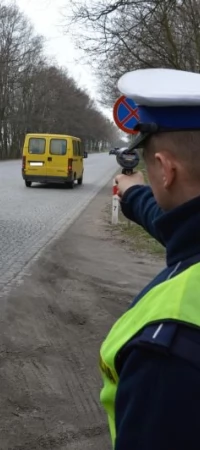 Policyjna kontrola na drodze