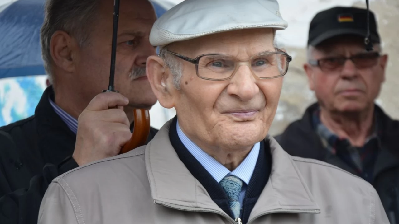 To on rozminowywał m. in. Most Tczewski. "Jadąc na akcję, trzeba było i się przeżegnać, i pomodlić"