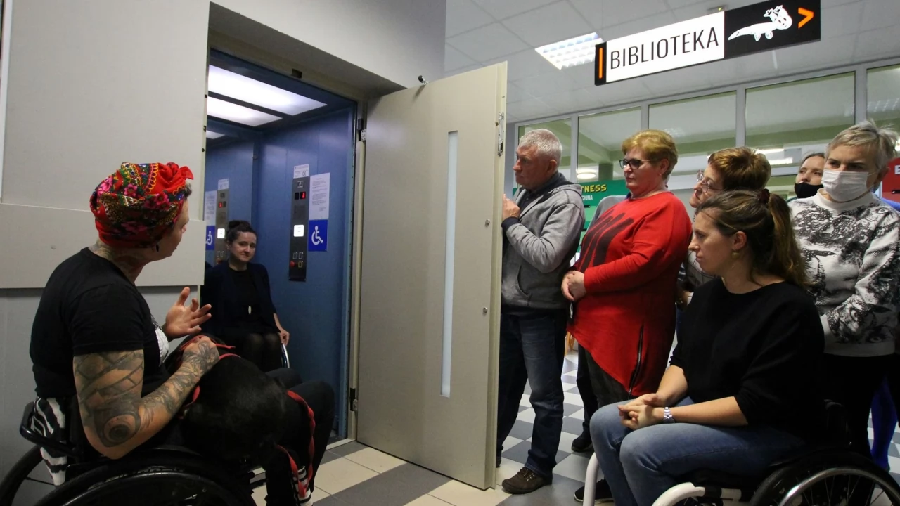 Instytucje kultury przyjazne osobom z niepełnosprawnościami."Dostępność zaczyna się od pracowników"