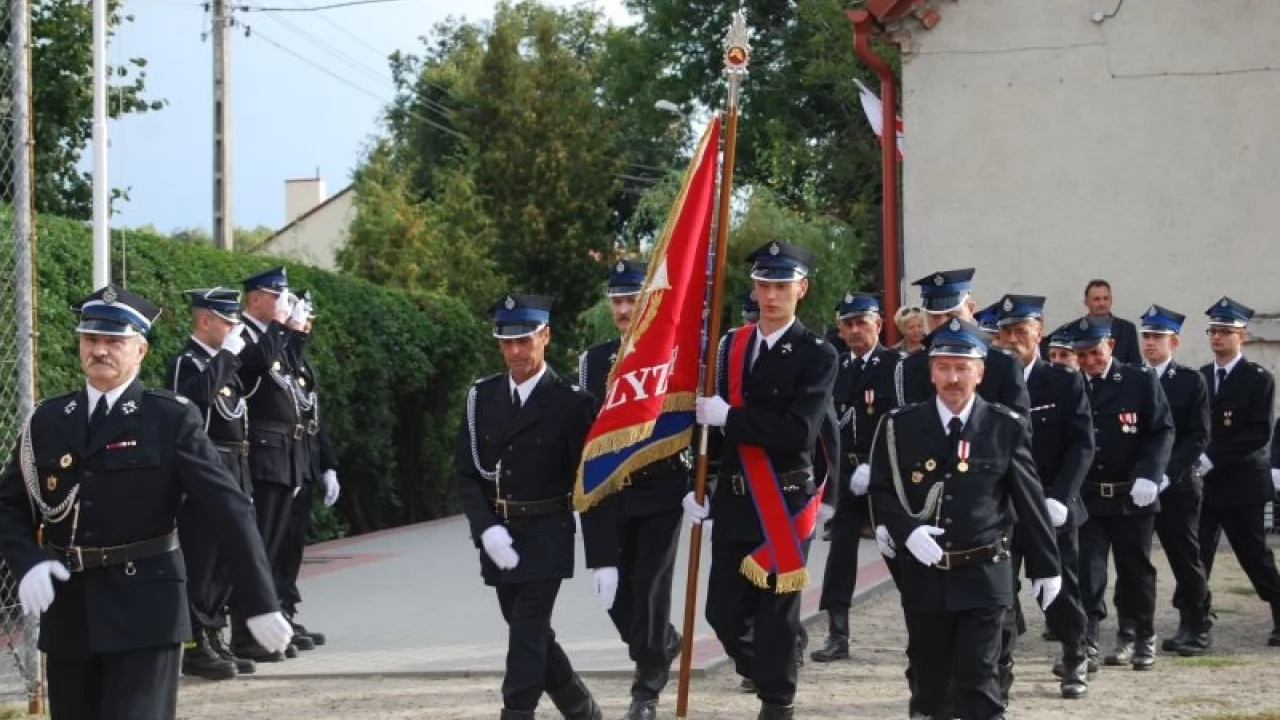 OSP z Piaseczna ma nowy sztandar