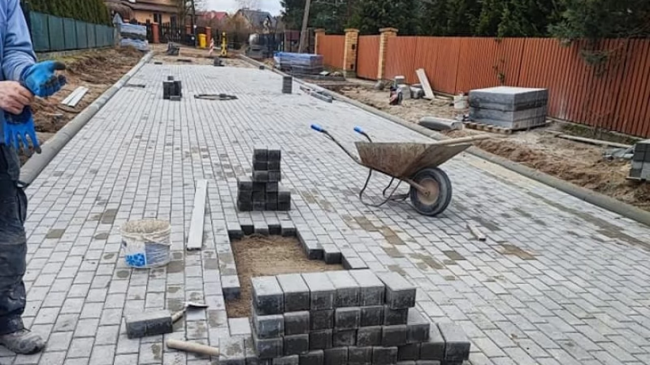 Trwają prace na osiedlu Leśnym w Tymawie