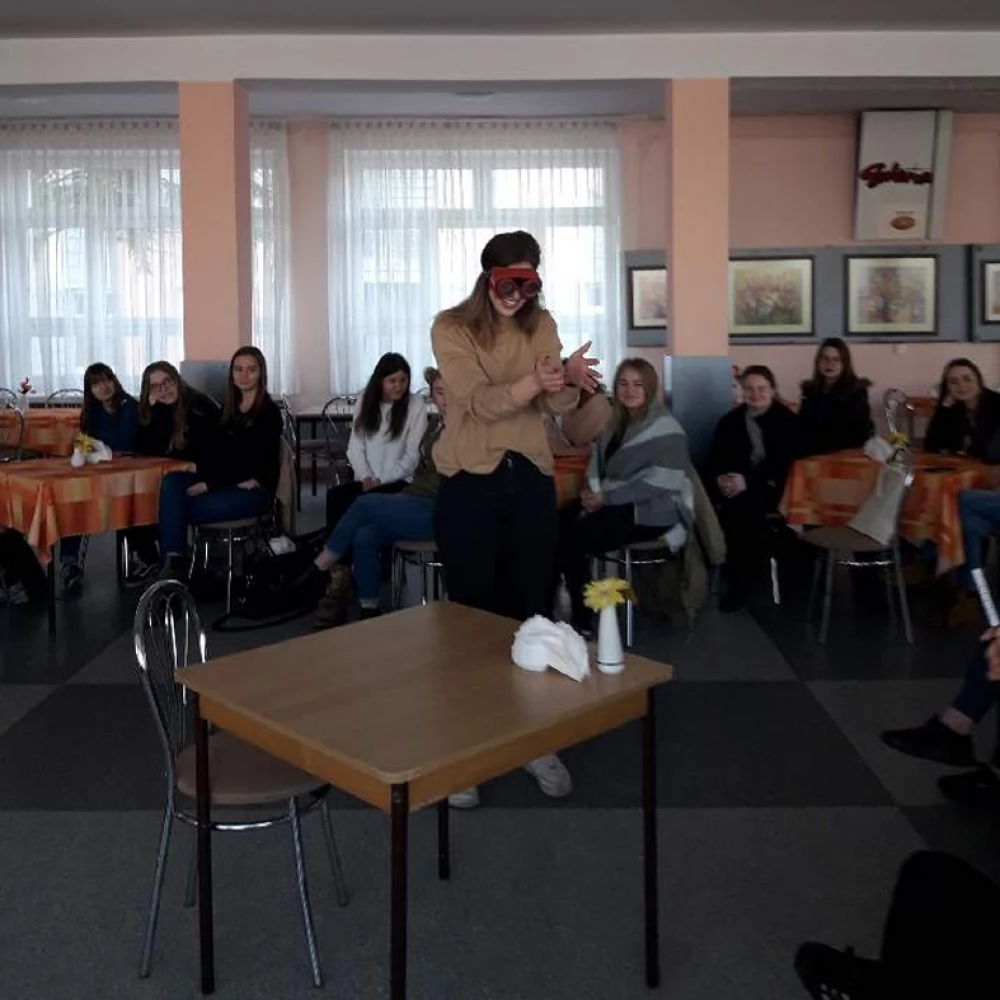 Strażnicy przekonywali młodych, by nie wsiadać za kółko "po spożyciu"
