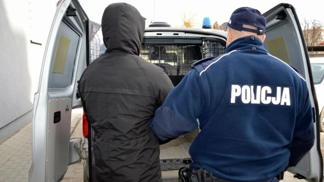 Jest tymczasowy areszt dla trzech mężczyzn, którzy grozili bronią i mieli związek z rozbojem