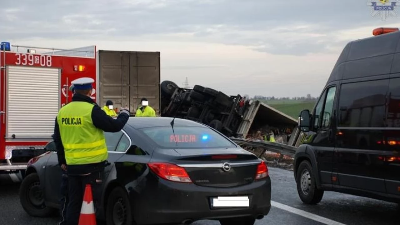 Policjanci 10 godzin działali na A1 po kolizjach. W jednej z nich sprawcą tczewianin