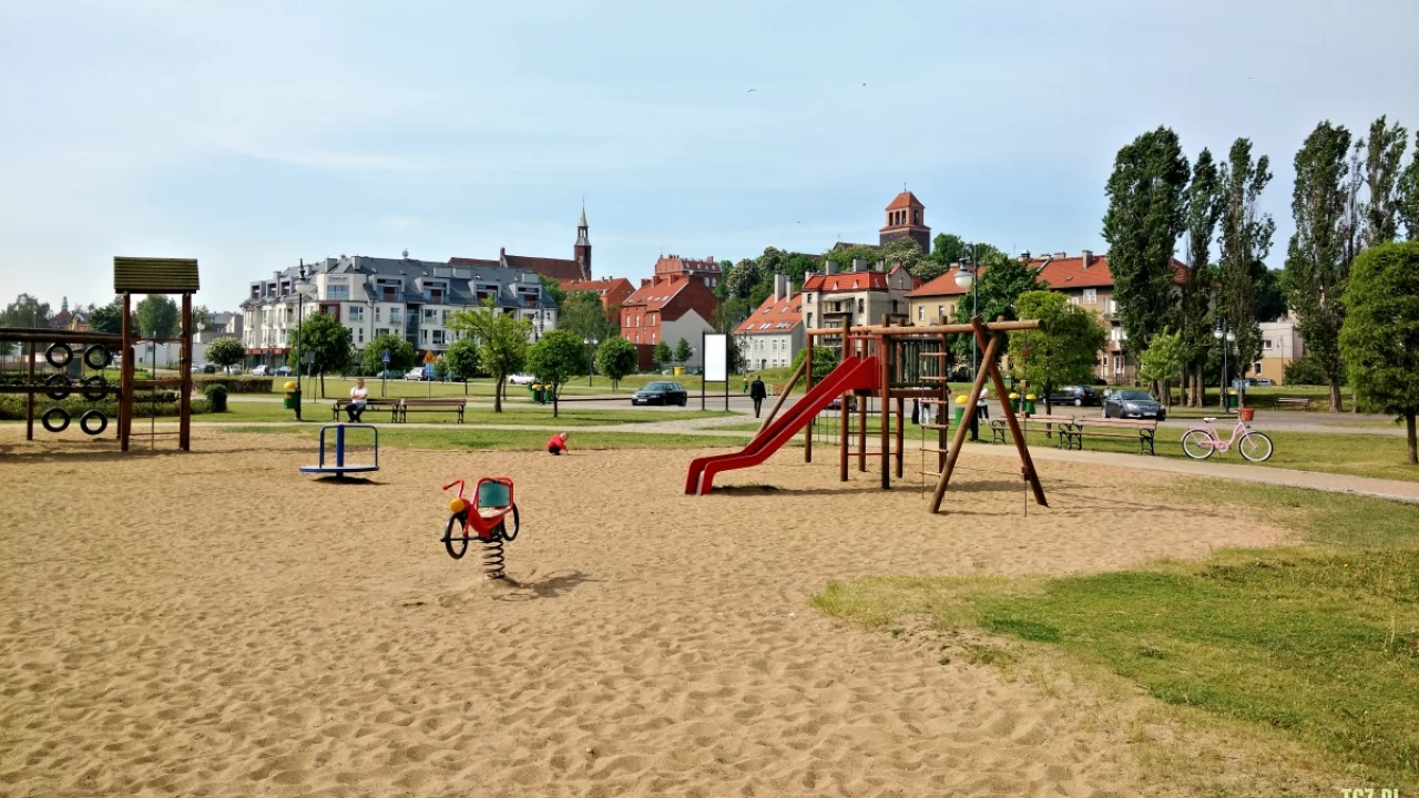 Plac zabaw na bulwarze coraz bliżej remontu