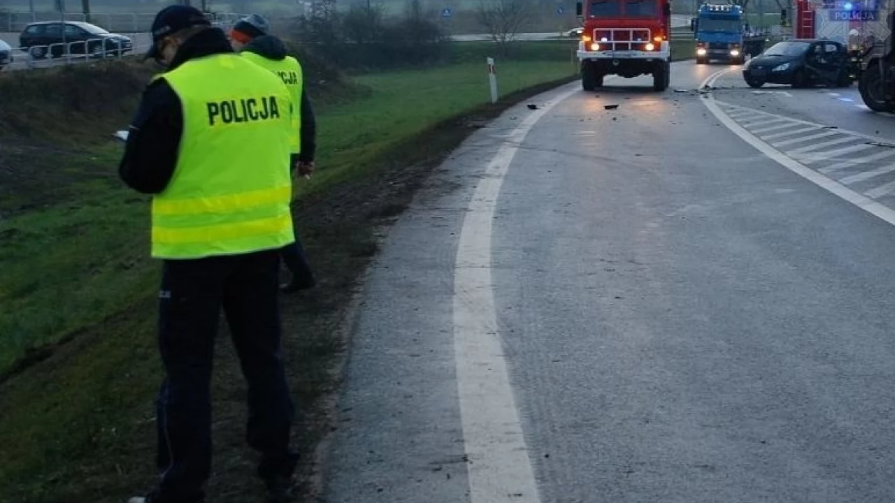 Policjanci wyjaśniają okoliczności wypadku w Gniewie