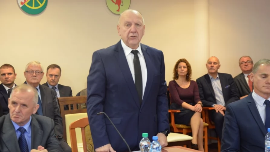 Adam Kucharek składa ślubowanie