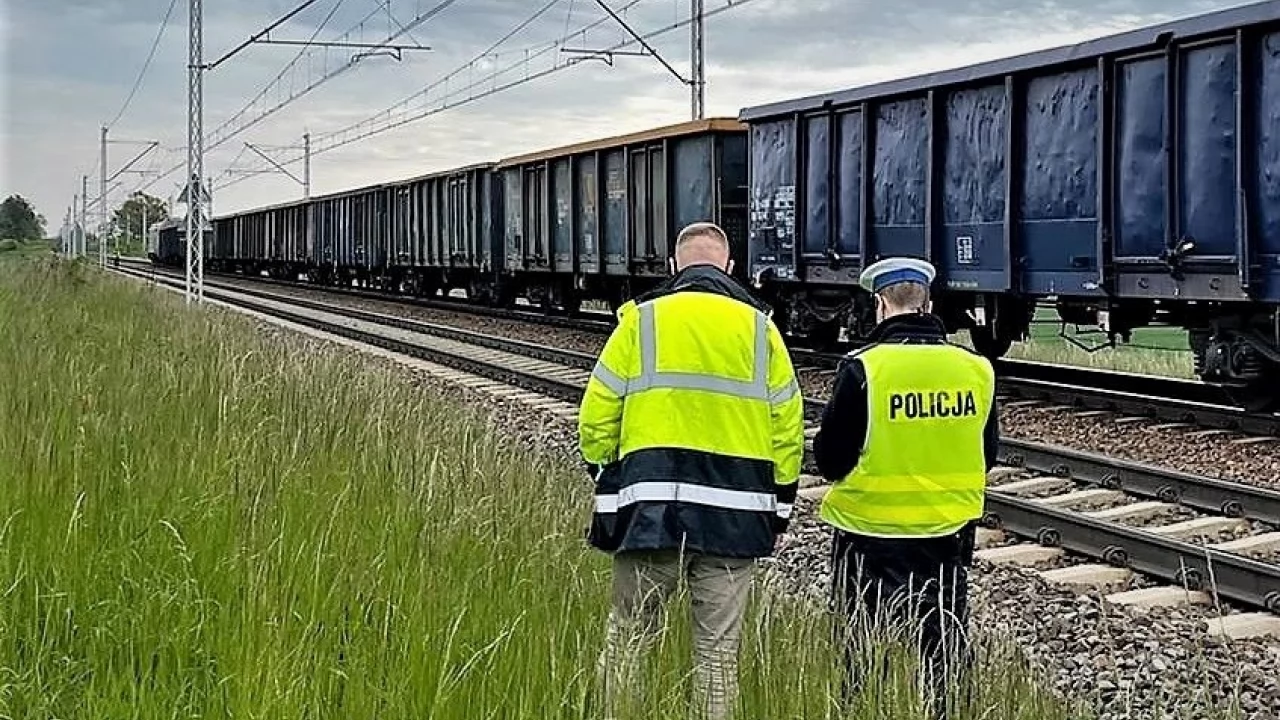 Stracił prawo jazdy za "promile", a prowadził pociąg... miał 1,3 promila