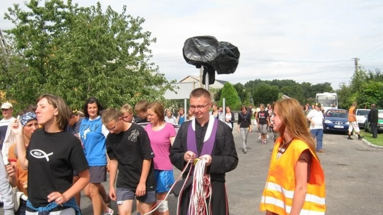 Pielgrzymi wyruszyli w trasę - do celu 460 kilometrów 