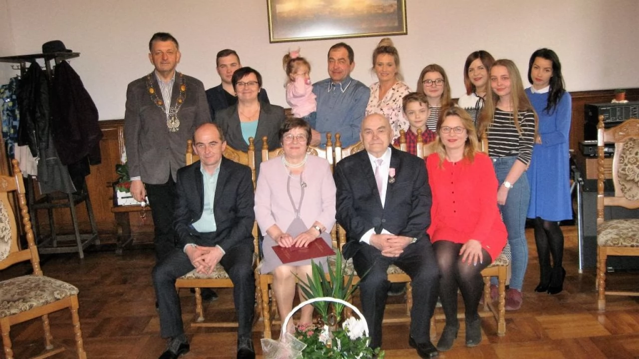 Prezydent RP odznaczył ich medalem "Za Długoletnie Pożycie Małżeńskie"