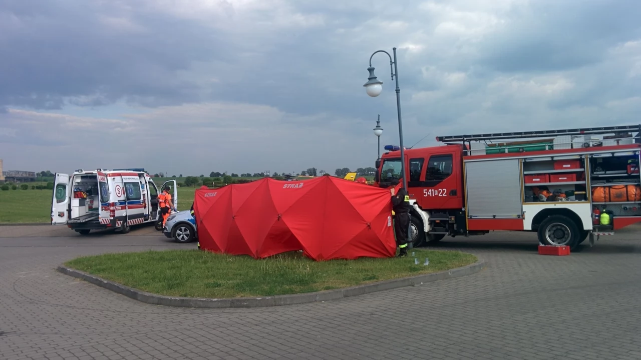 Policjanci wyjaśniają okoliczności potrącenia pieszego przez motocyklistę w okolicy bulwaru nad Wisłą