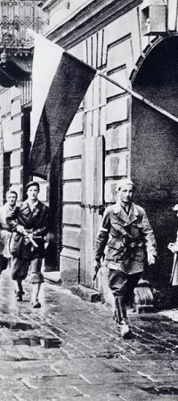 Godzina "W" 1 sierpnia 1944 r. Patrol porucznika Stanisława Jankowskiego "Agatona" z batalionu "Pięść" w drodze z Woli do Śródmieścia