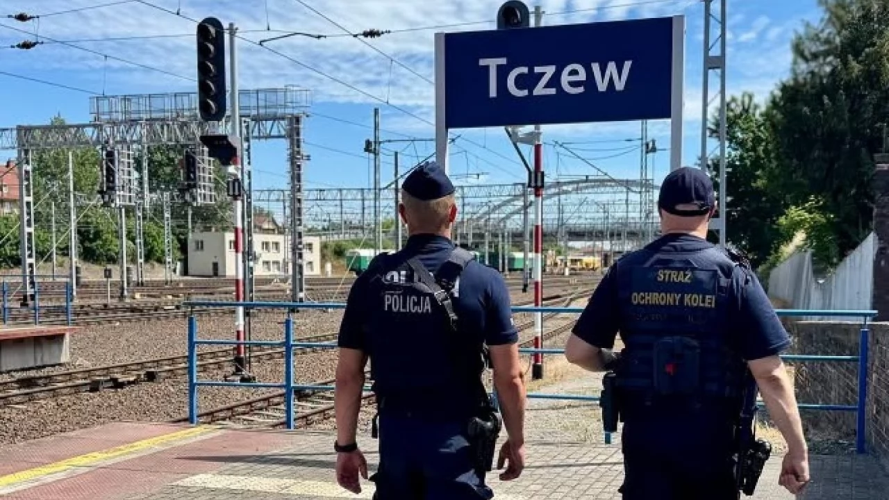 Agresywna pasażerka poszukiwana przez prokuraturę zatrzymana przez wspólny patrol SOK i Policji
