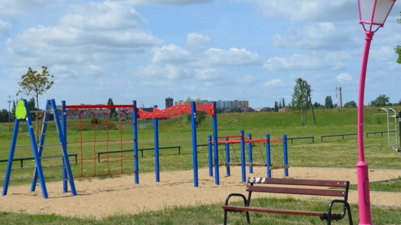"Wspólne Działanie - Lokalne Zaangażowanie". Zrewitalizują plac zabaw przy Ściegiennego