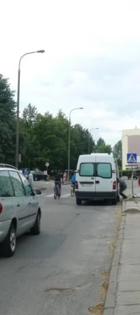 Na Jedności Narodu trwa łatanie najbardziej uciążliwych dziur