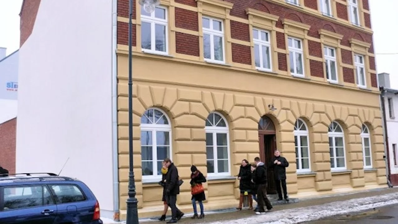 Dziewięć rodzin odebrało klucze. Kamienica na Zamkowej jak nowa