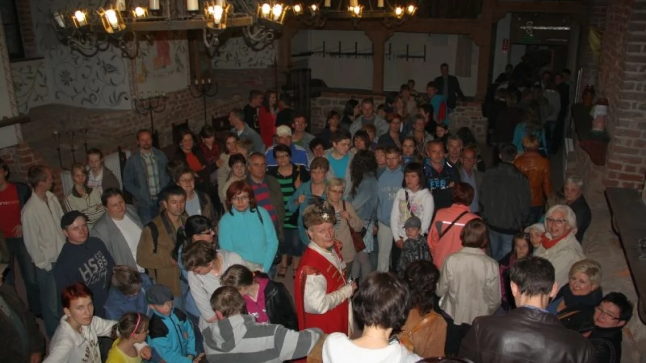 Ponad 700 osób na pierwszej w Gniewie Nocy Muzeów