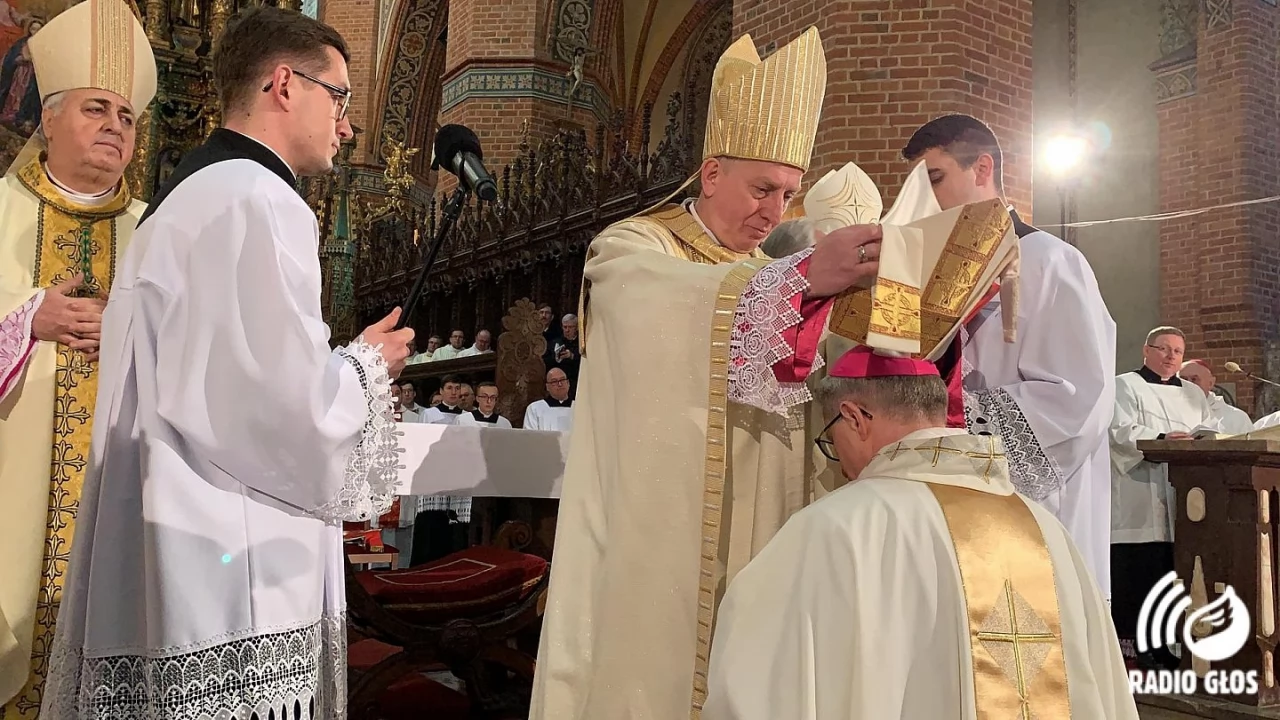 Bp Arkadiusz Okroj przyjął święcenia biskupie w pelplińskiej katedrze