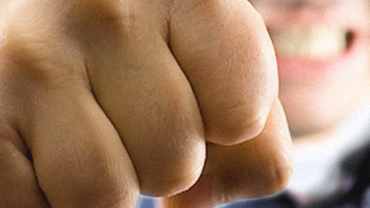 Zalewska: przemoc, agresja fizyczna i słowna wciąż wielkim problemem w szkołach