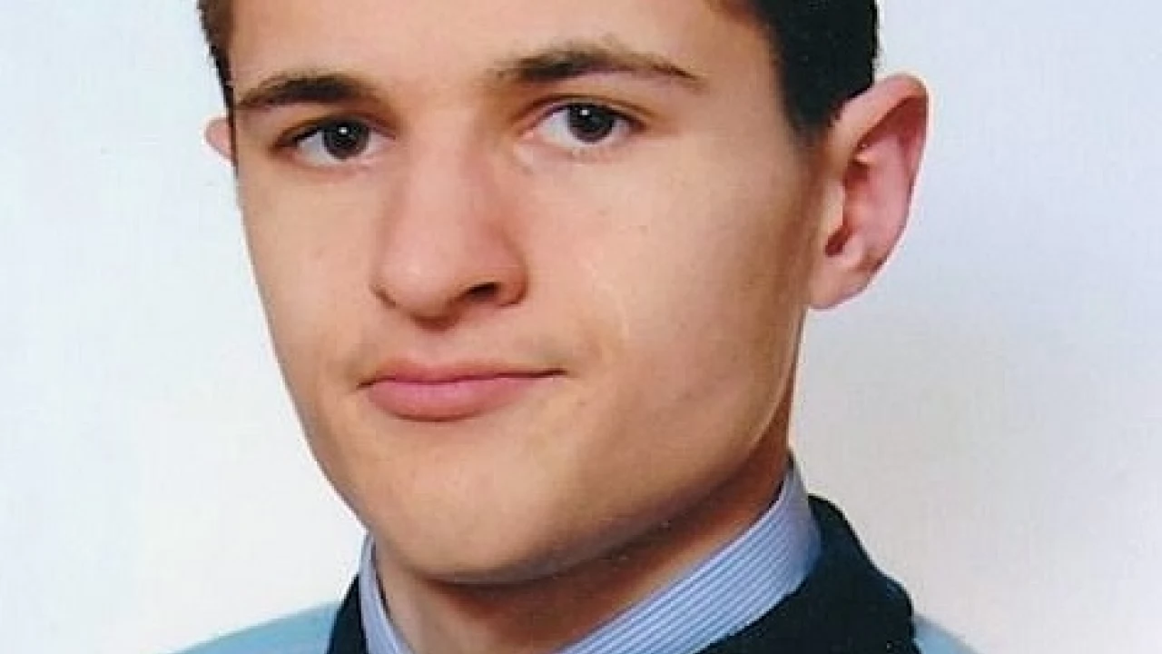 19-latek chory na autyzm od wczoraj nie wrócił do domu. Widziałeś go?