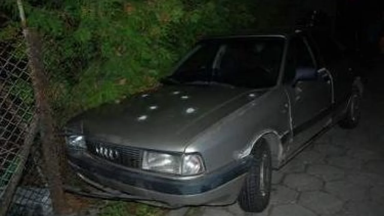 Nietrzeźwy 18-latek ukradł osobowe audi. Daleko nie ujechał
