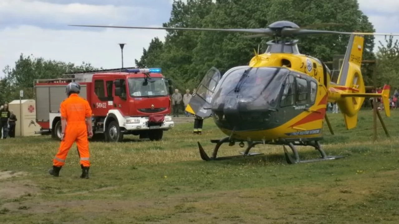 Gorzędziej. Śmigłowiec leci po rannego 23-latka