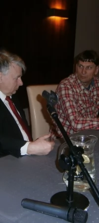 Bogdan Borusewicz (z lewej) mówił, że Ukraina musi sobie poradzić z oligarchami