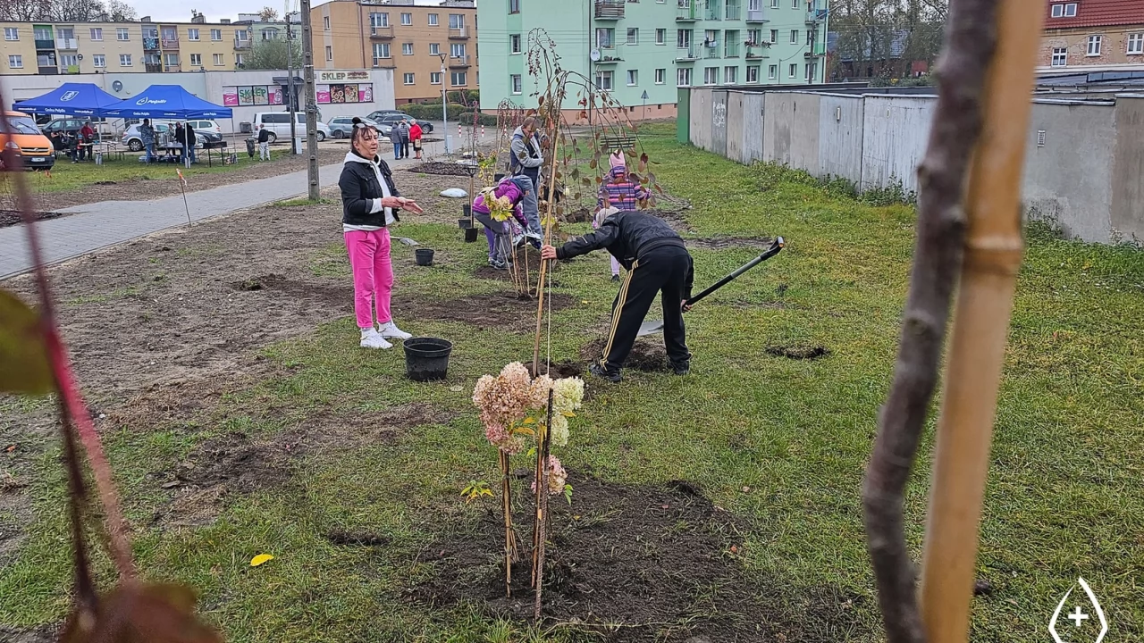Mieszkańcy zmieniają otoczenie osiedla w Pelplinie