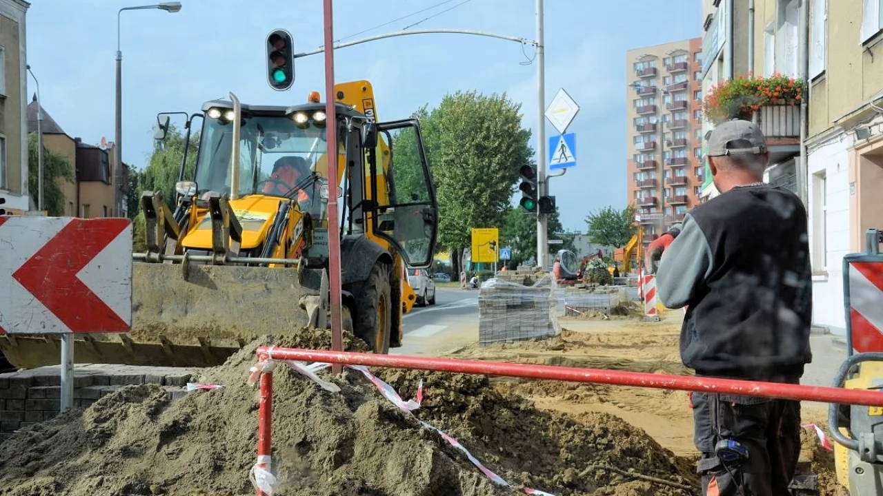 Wojska Polskiego. Będzie droga rowerowa, ale też więcej światła