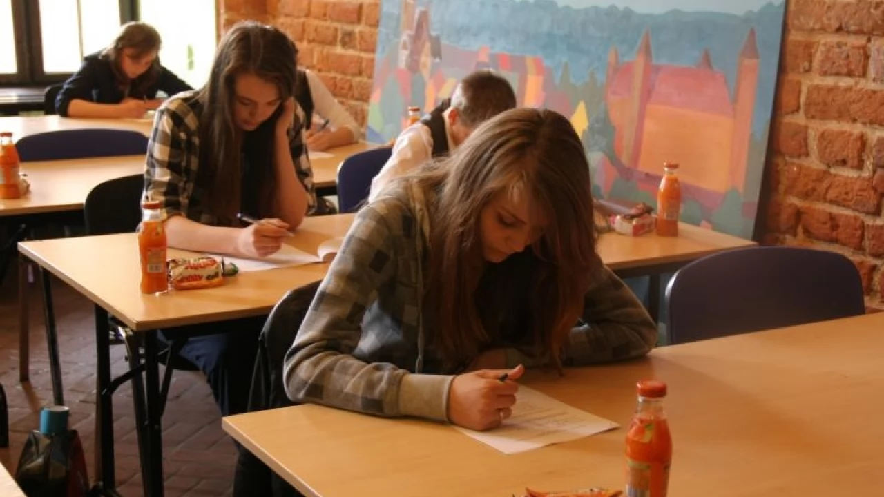 Gniewscy laureaci gminnego konkursu wiedzy o zamkach państwa krzyżackiego