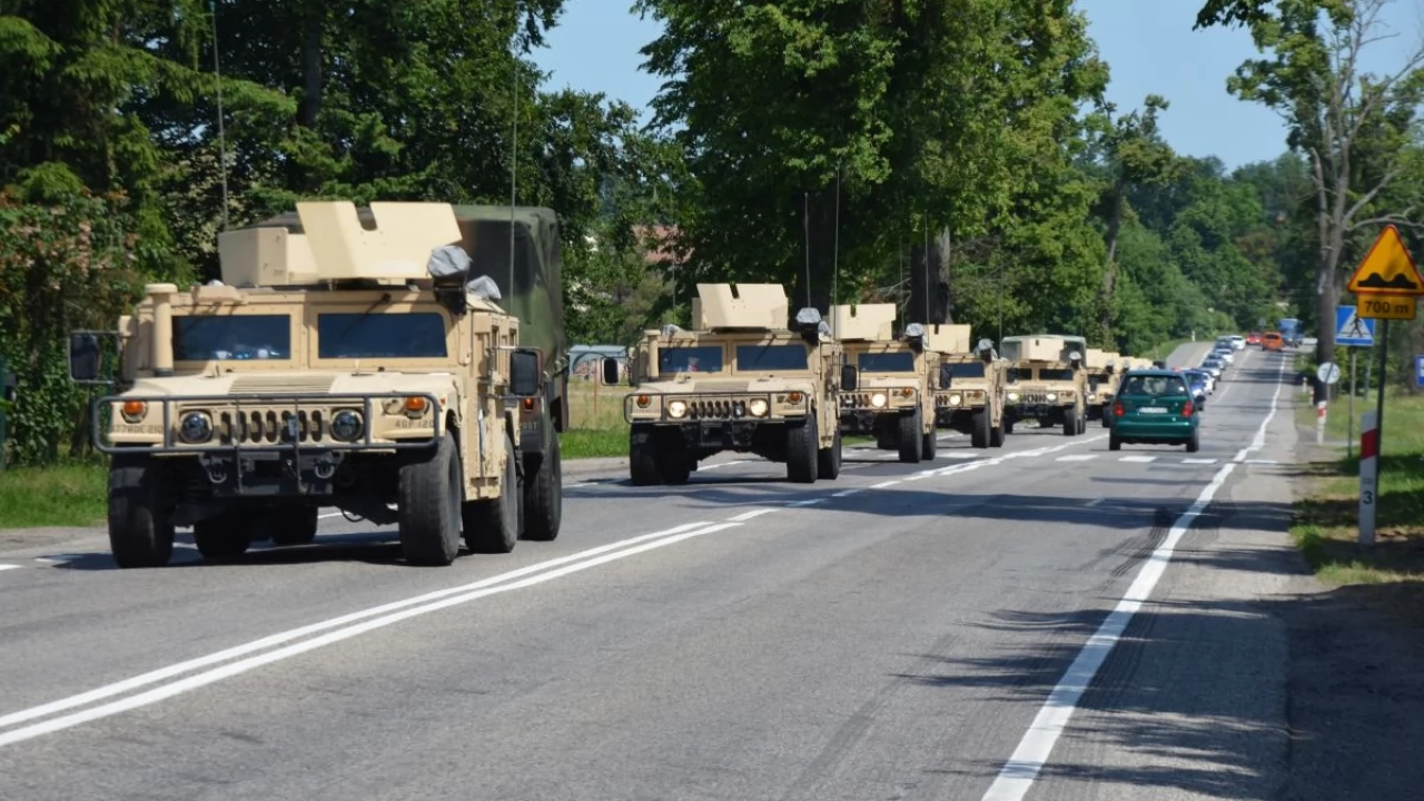 Konwoje amerykańskich żołnierzy na drogach powiatu [FOTO]