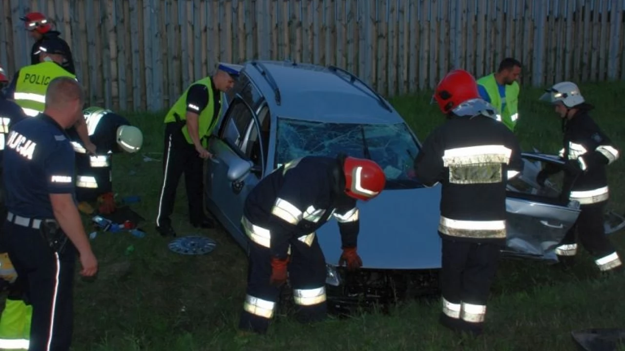 Dachowanie na A1 - prawdopodobnie pękła opona