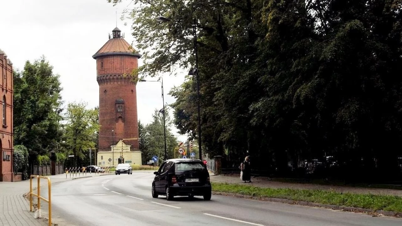 "Kobiety, nie chodźcie same po zmroku". Mężczyzna onanizował się pod cmentarzem?