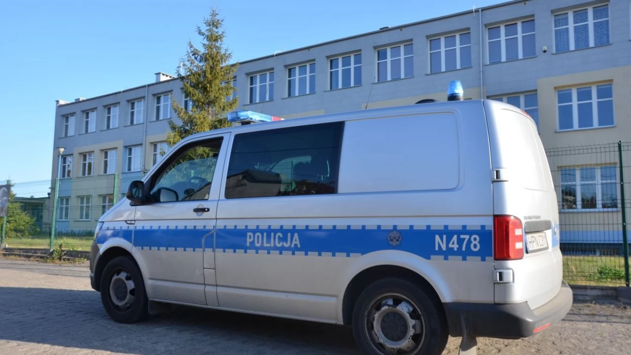 Alarmy bombowe w trzech szkołach, w których odbywają się matury