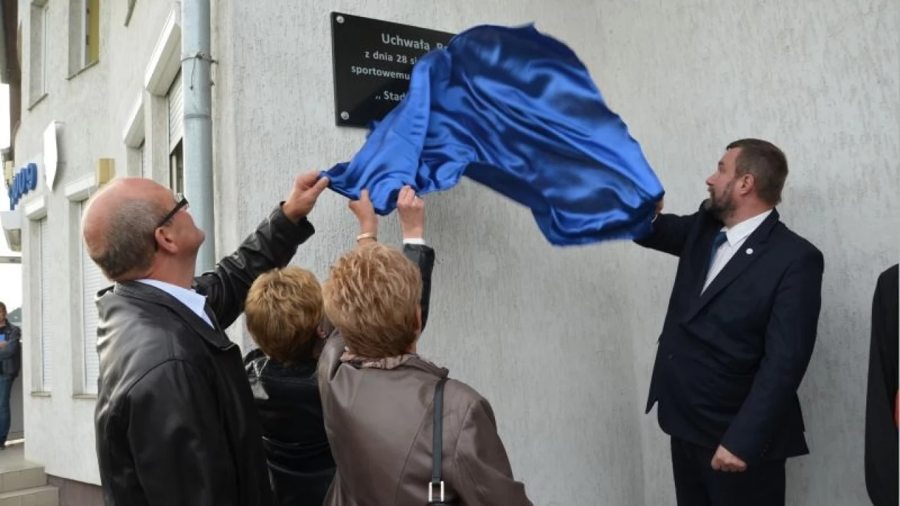 Stadion przy ul. Elżbiety nosi już imię Jana Stachowiaka