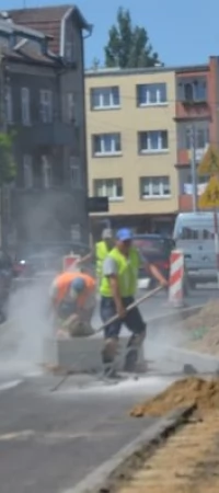 Wymiana chodnika na ul. Wojska Polskiego