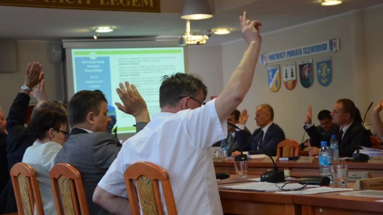 Zamiast w czerwcu, koniec lipca. Dlaczego opóźniono termin powiatowej sesji?