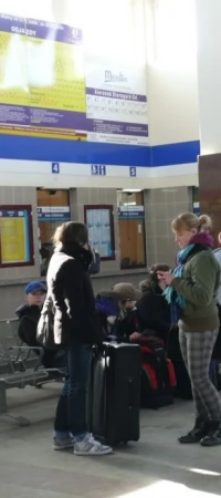 Pasażerowie na tczewskim dworcu