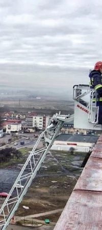 Drabina sięga najwyższej kondygnacji w wieżowcach